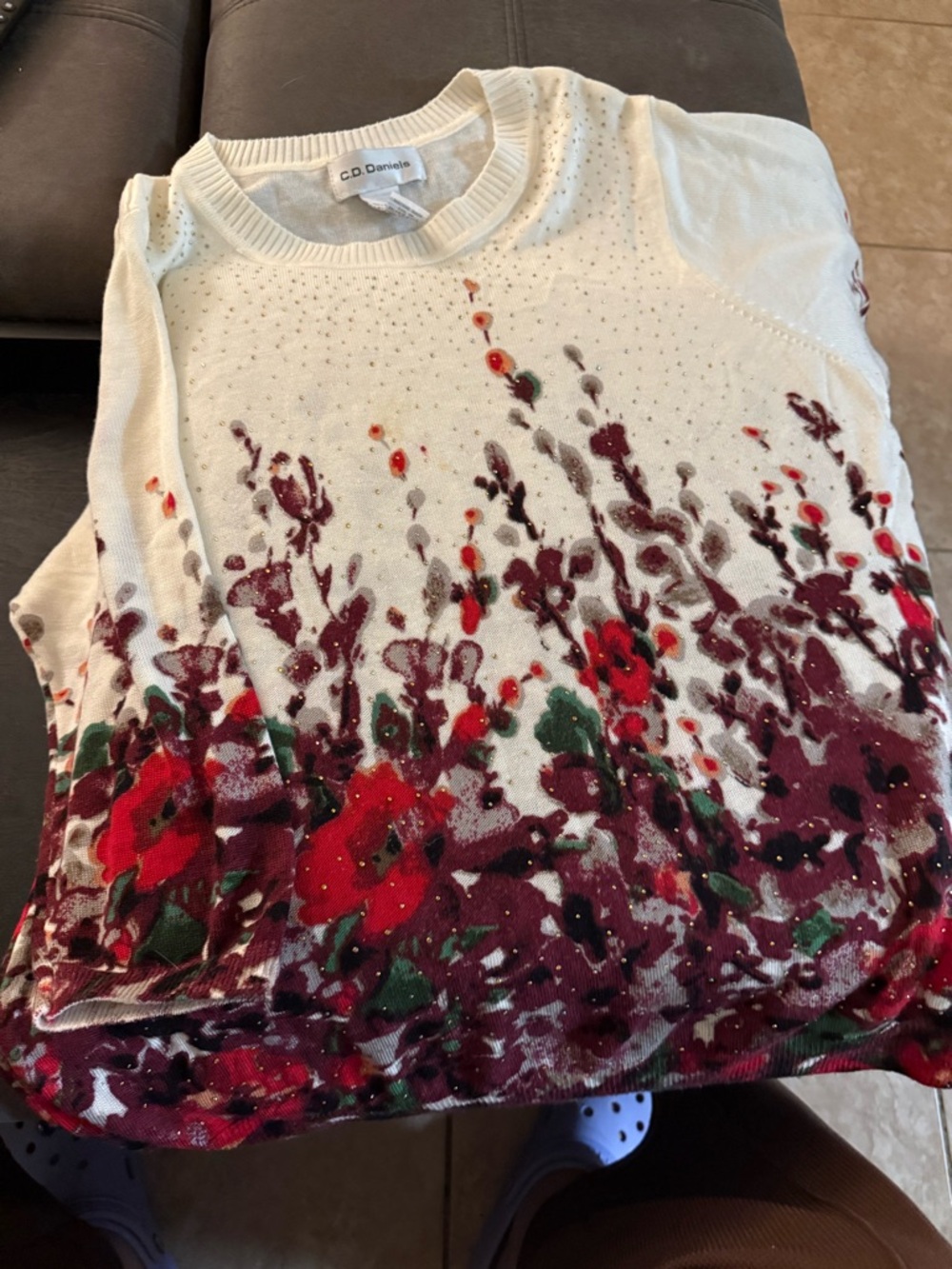 C.D. Daniels Cream Crewneck Sweater with Red Floral Border